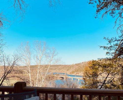 Holiday Island House | The Big Chill on Table Rock Lake