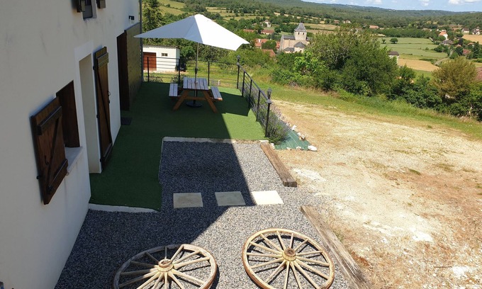 Blars Apartment | The Blarsois with its magnificent view