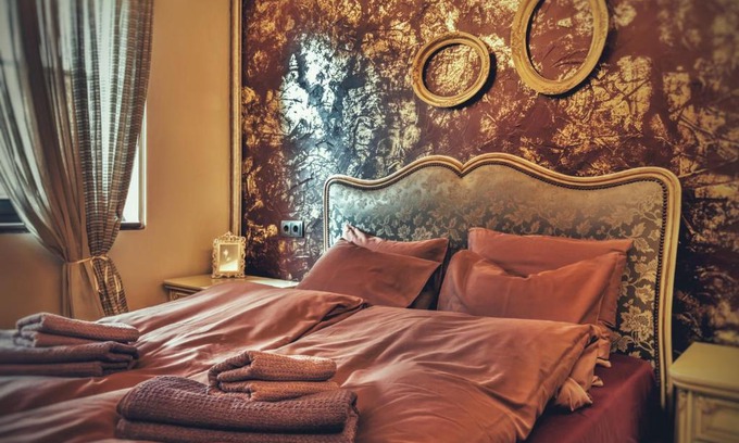 Veliko Tarnovo Apartment | Тhe Bohemian Lodge-entire house with sauna