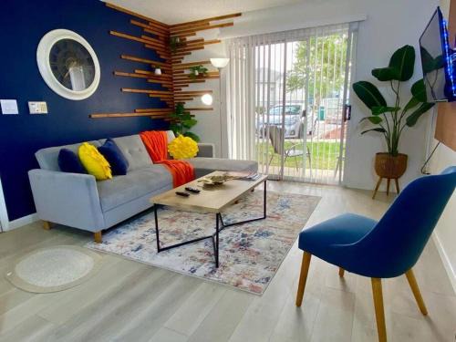 Gainesville Apartment | The Botanical Retreat, King Comfort & Poolside Peace