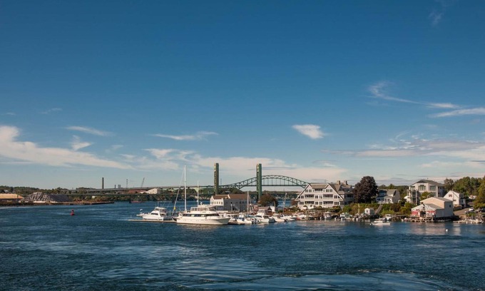 Portsmouth Hotel | The Bow Hotel