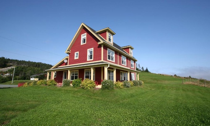 Bay Bulls Hotel | The Bread and Cheese Country Inn