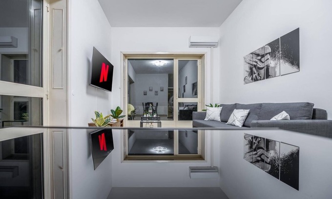 Porta Tenaglia Apartment | The Brera Residence