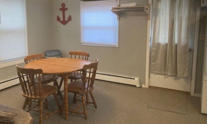 Guttenberg House | The Brown Nest