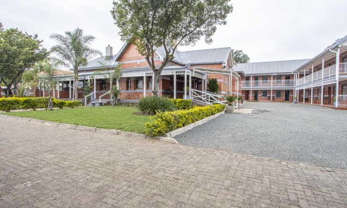 Newcastle Cabin | The Cannon Lodge