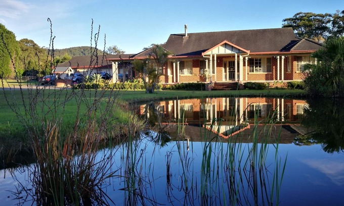 Tumbi Umbi House | The Cedar Garden- 2.5 acres home on beachside