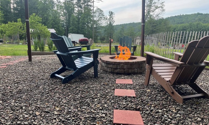 Narrowsburg Ski Chalet | The Chalet - Rustic Retreat