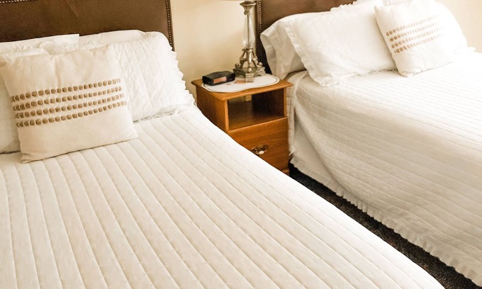 Whitehall Apartment | The Classic 2 Bed @ The Maple Tree Inn