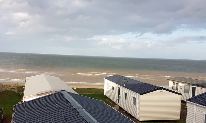 Bacton Hotel | The Cliff Top Inn Hotel