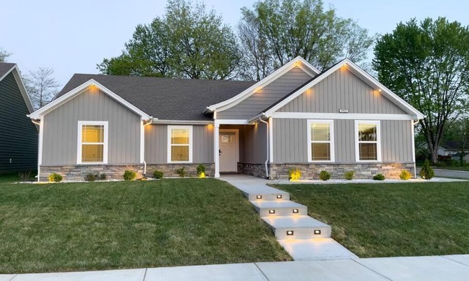 Jeffersonville House | The Cloud - New Luxury Home With EV Charger