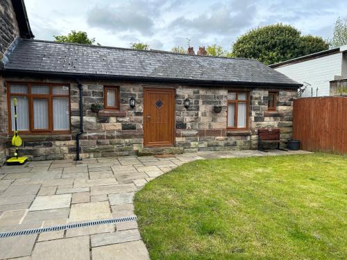 Birkenhead House | The Coachmans Cottage