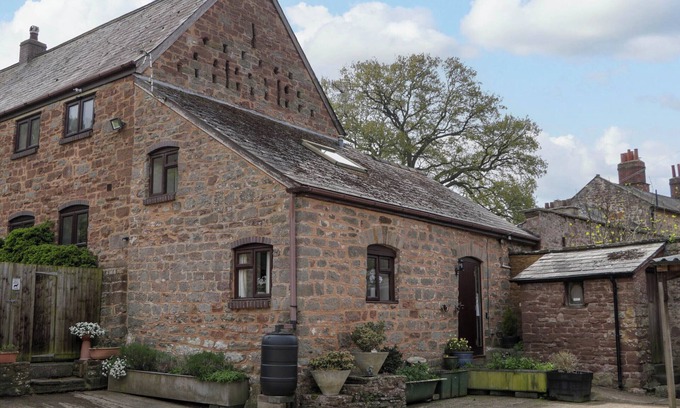 Goodrich Cottage | THE COTTAGE AT ROCKLANDS FARM, romantic, with a garden in Goodrich