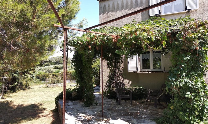 Montarnaud House | the cottage of the sheepfold
