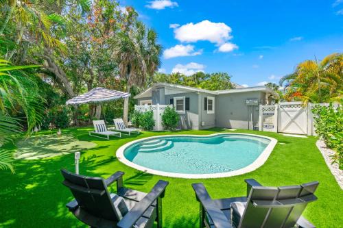 Anna Maria House | The Cottage on Pine - Luxury Boho Beach Cottage wPvt Heated Pool On Pine Ave