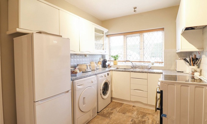 Penrhyn Bay Cottage | The Crib