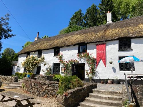 Trusham Hotel | The Cridford Inn