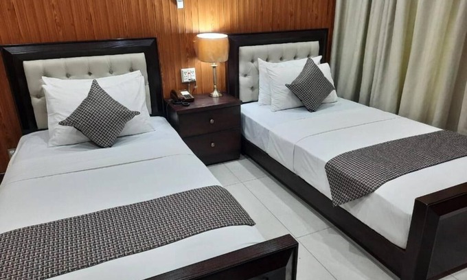 Fatehjang Hotel | The Crown Guest House