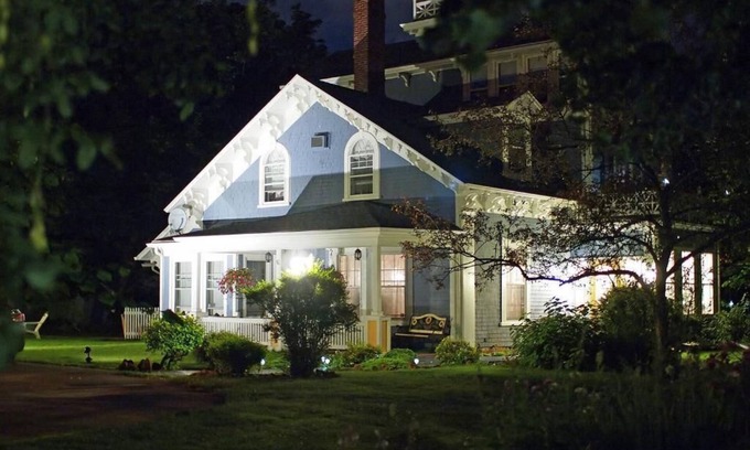 Charlottetown Bed & Breakfast | The Dawson House Bed & Breakfast