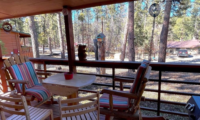 Ruidoso Cabin | The Deer Drop Inn | Located in the Preferred Upper Canyon