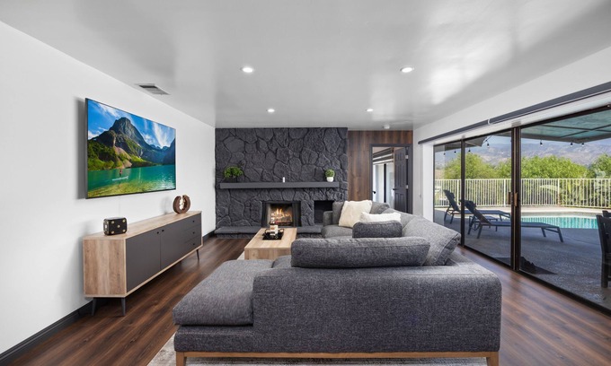 San Bernardino House | The Designer Home|City Skyline Views|More in LA