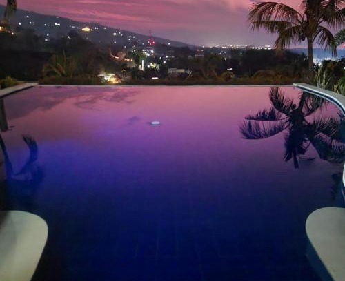 Kalibukbuk Villa | The Dharma Lovina - Mountain, Sea & Sunset View - Private Villa w Starlink - 5br