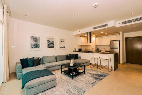 Al Bandar Apartment | The Dockside Retreat Stunning 2br In Al Bandar