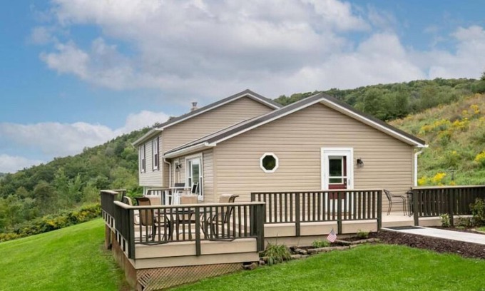 Wellsboro House | The Dodge House:Nature's Beauty and Downtown Charm