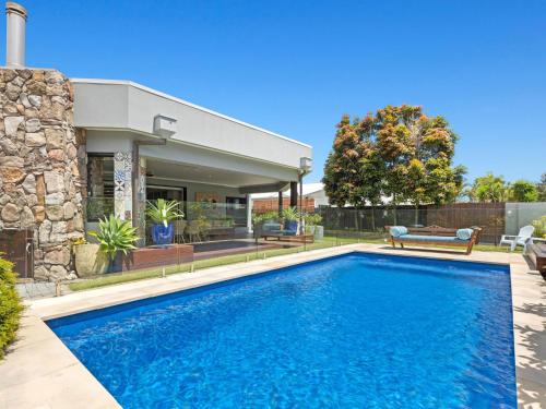 Pottsville House | The Doggy Beach House at Pottsville