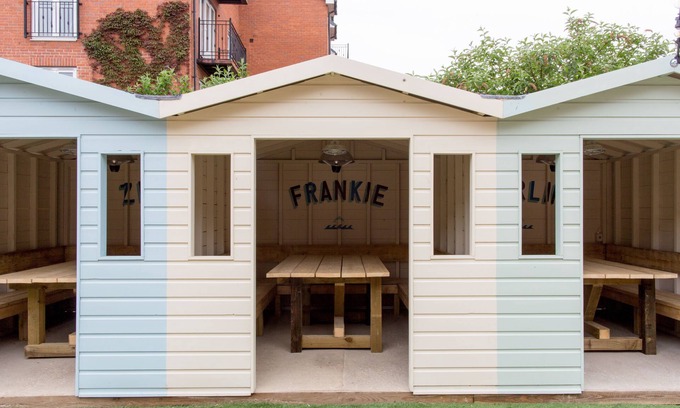 Newbury Hotel | The Dolphin