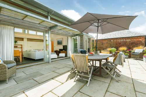 Sculthorpe House | The Eco Barn