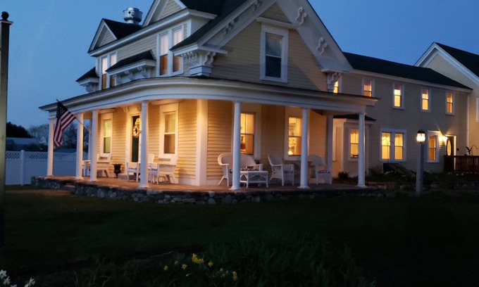 Ogunquit - Wells Bed & Breakfast | The Elmere House Bed & Breakfast
