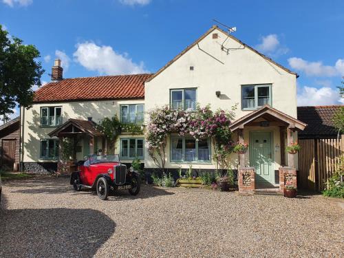 East Harling Bed & Breakfast | The Elms