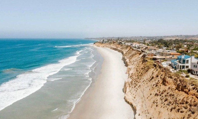 Leucadia Apartment | The Encinitas Beach Guest House with Hot Tub