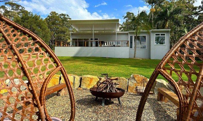 Repton Villa | The Escape Home - On the edge of the Rainforest and minutes from the beach!