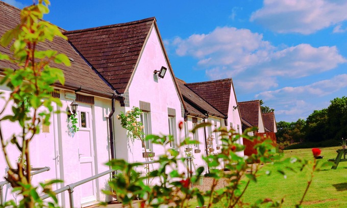 Middleton Cheney Hotel | The Evergreen hotel