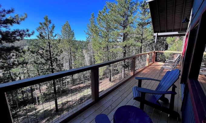 Duck Creek Village Cabin | The Flying Squirrel Getaway