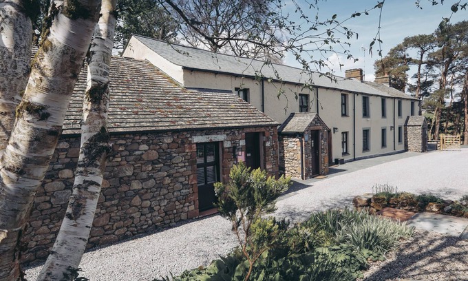 Troutbeck Cottage | THE FOLD, romantic, with a garden in Troutbeck