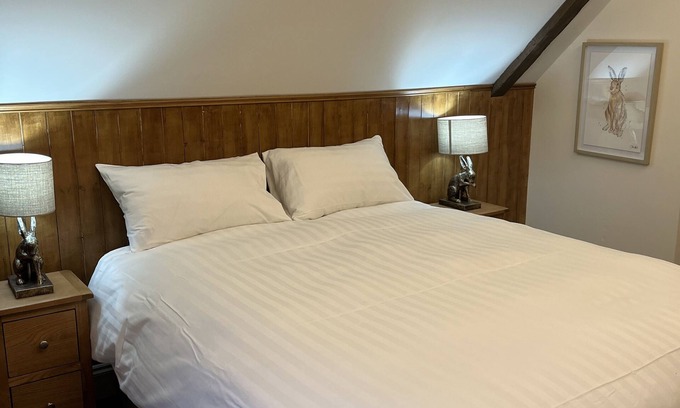 Donhead Saint Andrew Bed & Breakfast | The Forester