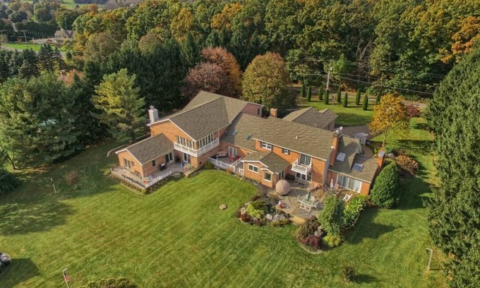 Kutztown Bed & Breakfast | The Forsythia Room at Kennedy Manor