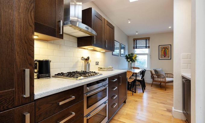Munster Apartment | The Fulham Palace Parkside Apartment, by Veeve