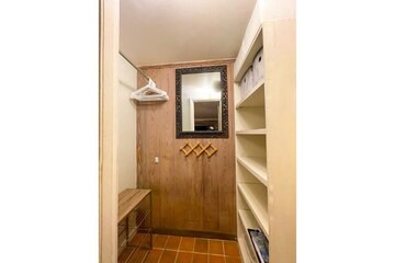 Coral Terrace Cottage | The Gables Hideout- Charming/Cozy/Private