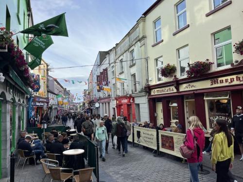 Galway City Centre Apartment | The Galway City 3 Bed