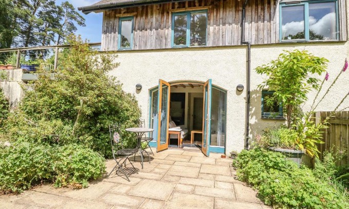 Torlundy Apartment | The Garden Flat