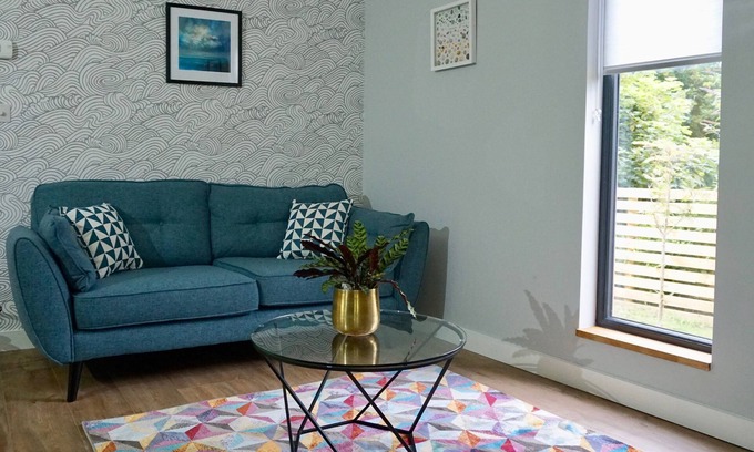 Penzance Cabin | The Garden Room 'Bijou for Two'