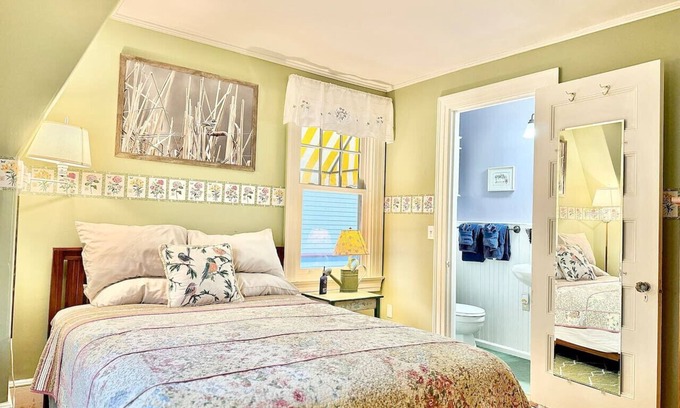 Bar Harbor Apartment | The Garden Room - Lafayette Inn Bar Harbor