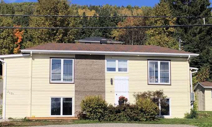 Gaspe Apartment | The Gaspé Bay villa near Forillion Park