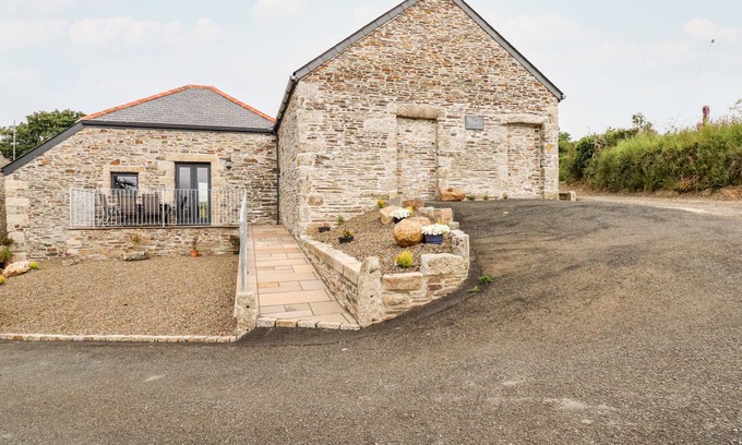 Bodmin House | THE GRANARY, family friendly, with a garden in Bodmin