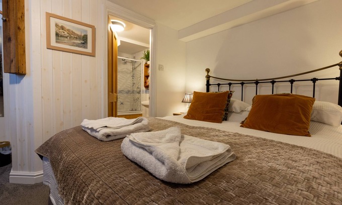 Ladock Cottage | THE GRANARY, pet friendly, character holiday cottage in Summercourt