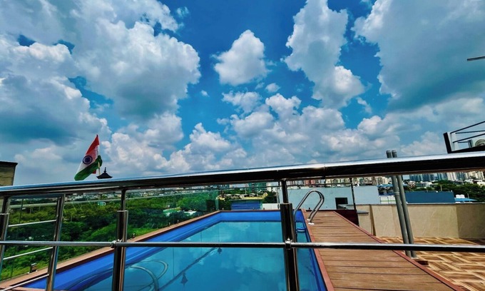 Greater Noida Hotel | The Grand Oasis Hotel & Resort