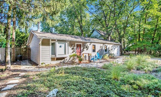 New Buffalo House | The Grand Tina